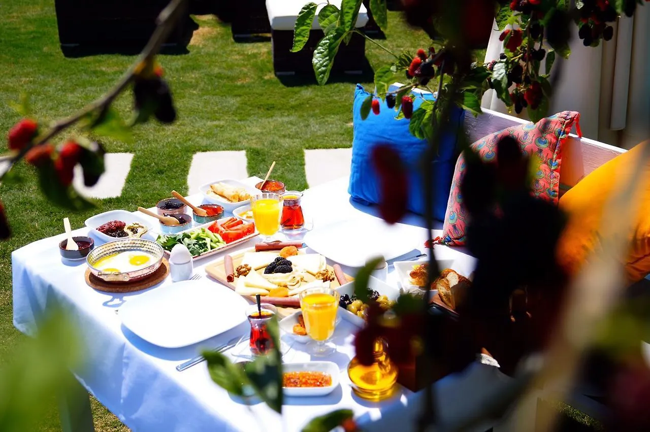 Morera Otel Çeşme