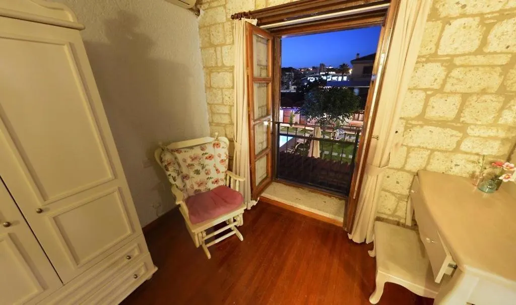 Morera Otel Çeşme